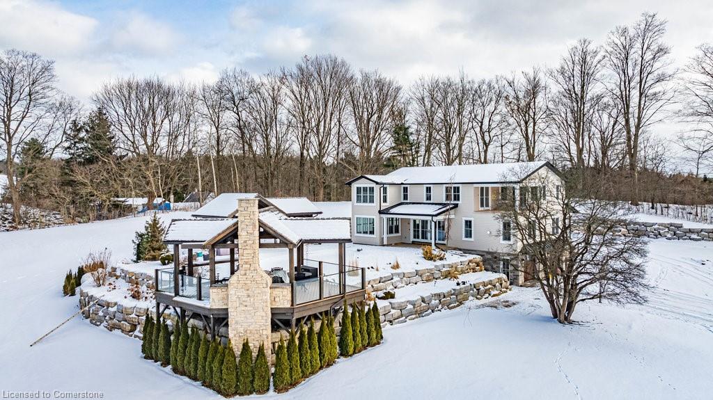 895 Jerseyville Road W Property Photo