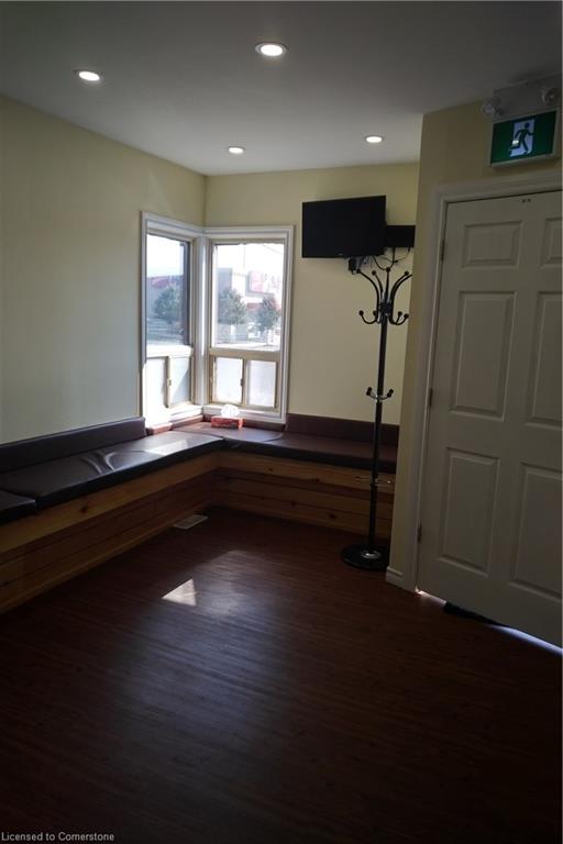 666 Upper James Street Property Photo 8