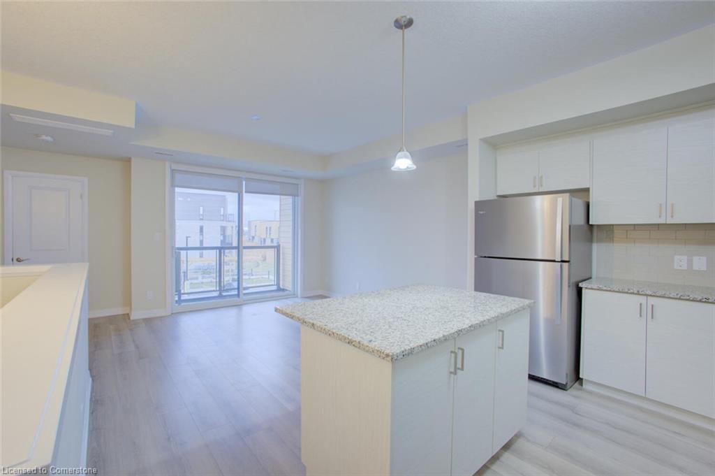 33-261 Woodbine Avenue Property Photo 10