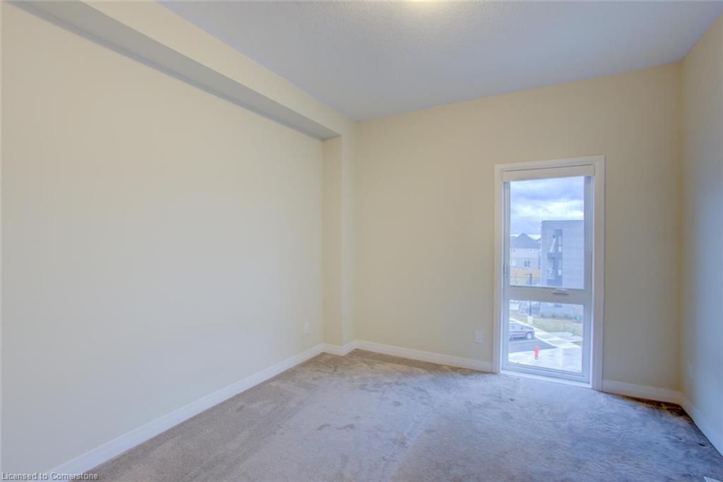 33-261 Woodbine Avenue Property Photo 37