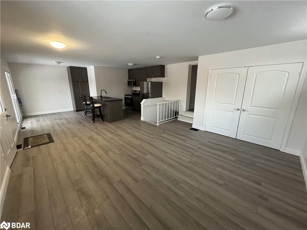 47 Grove Street E Property Photo 4