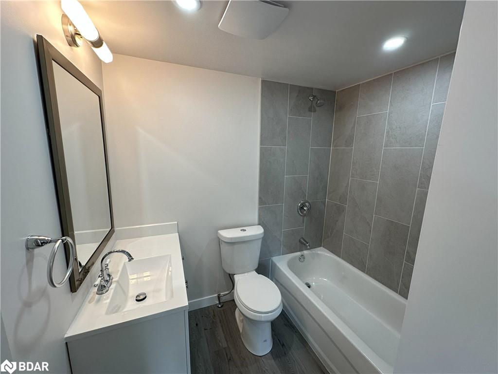 47 Grove Street E Property Photo 11
