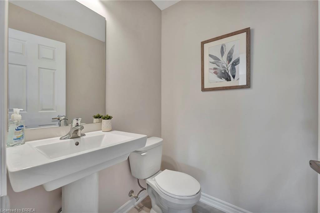 159-677 Park Road N Property Photo 22
