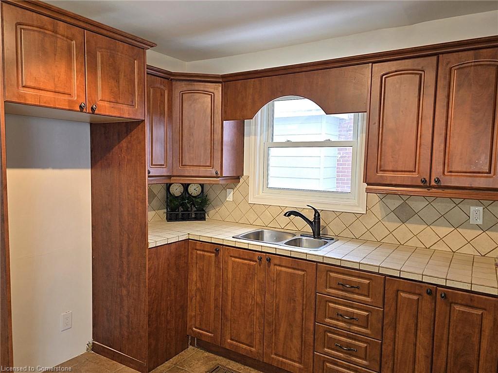 122 East 45th Street Property Photo 11