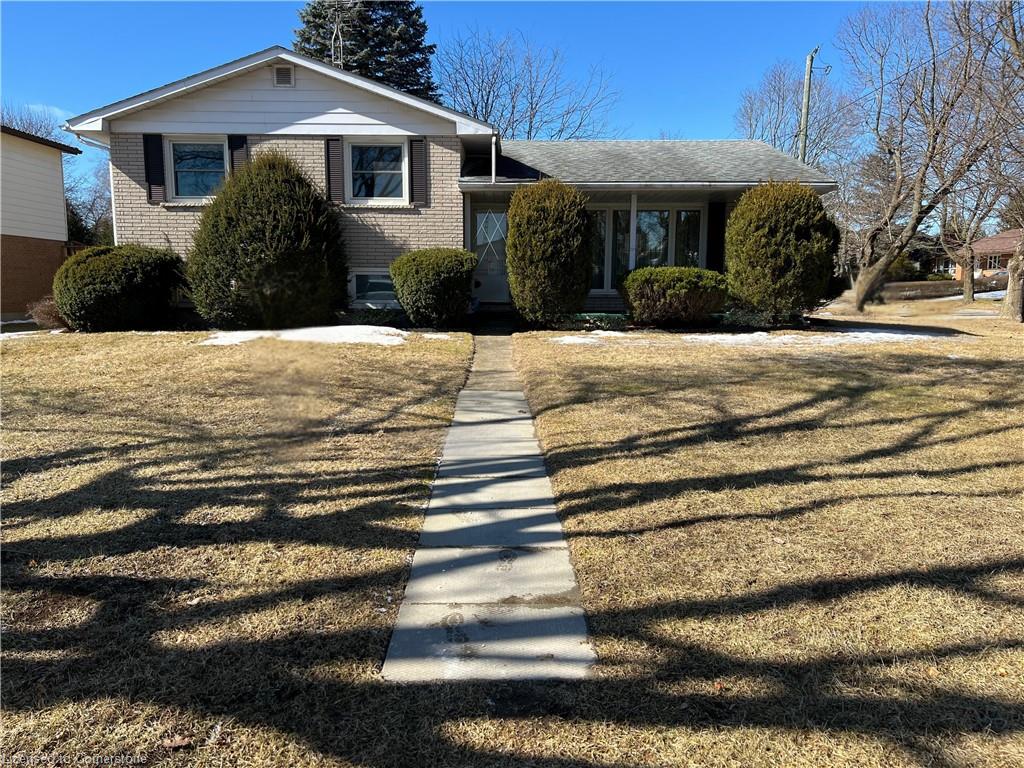 6 Holden Avenue Picture