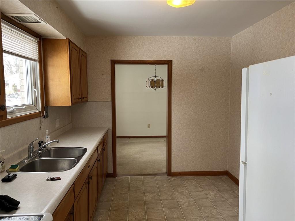 6 Holden Avenue Property Photo 3