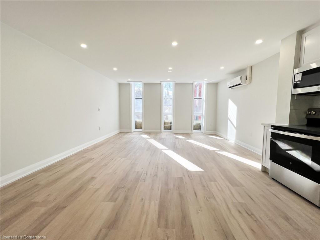17-588 Barton Street E Property Photo 9