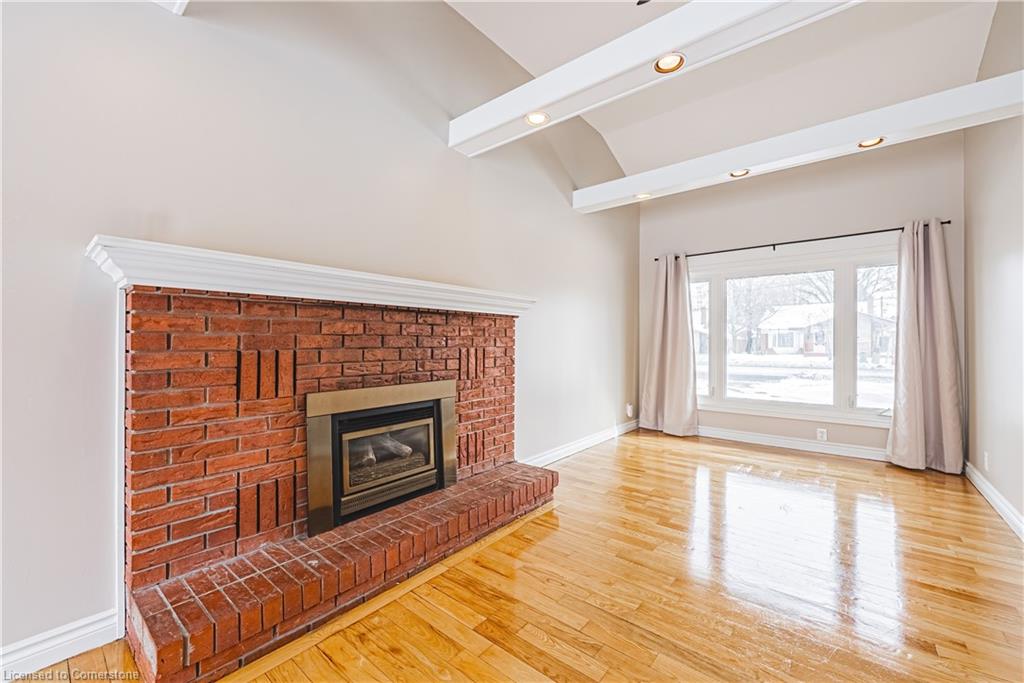 386 West 5th Street Property Photo 20
