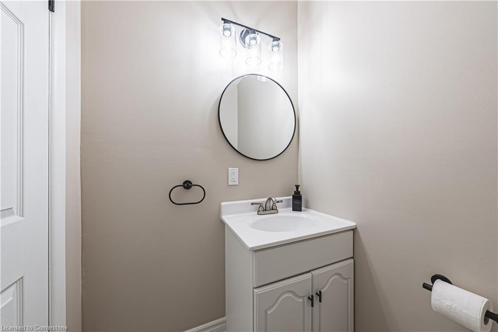 386 West 5th Street Property Photo 23