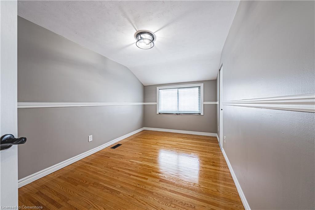 386 West 5th Street Property Photo 32