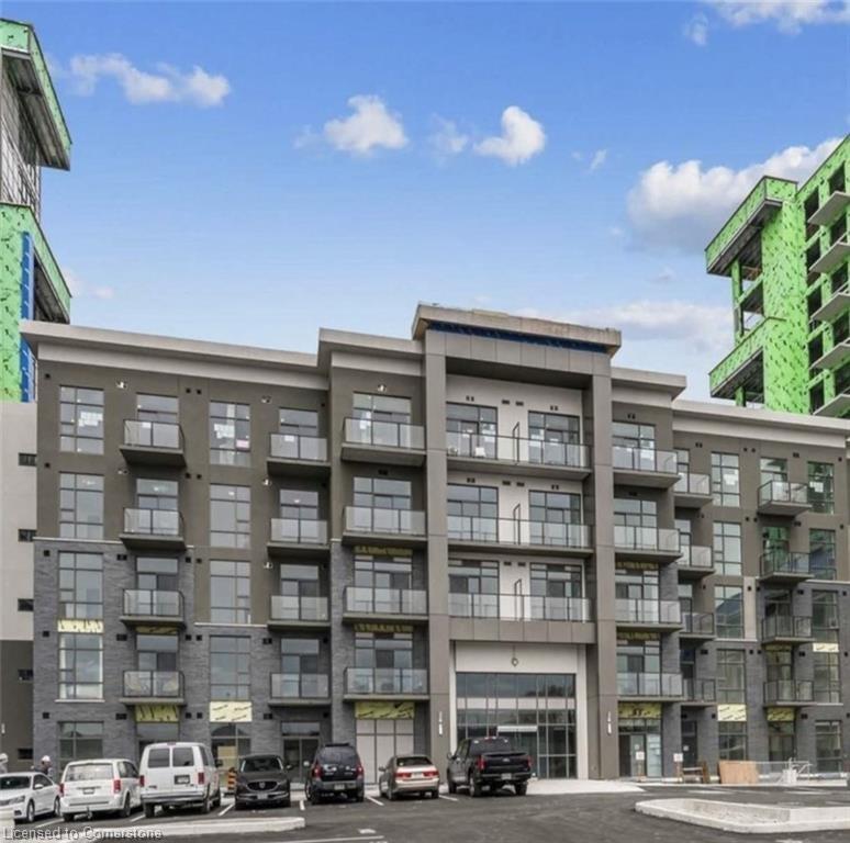 333-450 Dundas Street Property Photo