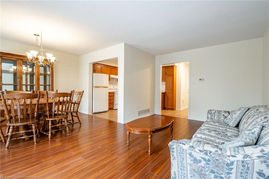 7-1310 Upper Wentworth Street Property Photo 16
