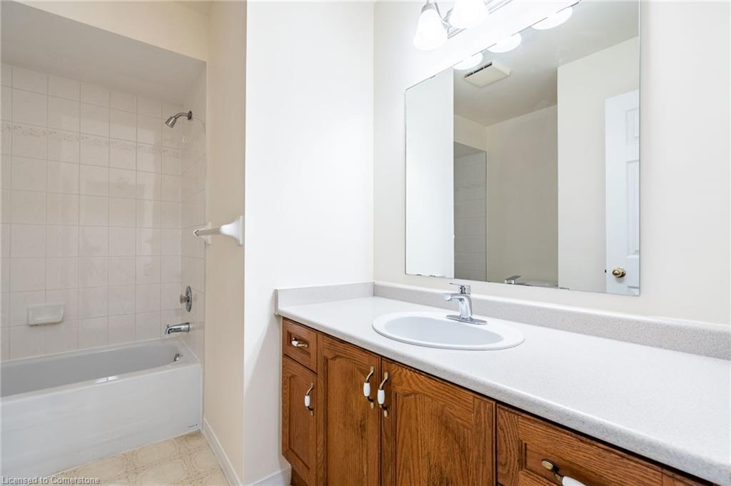 7-1310 Upper Wentworth Street Property Photo 25