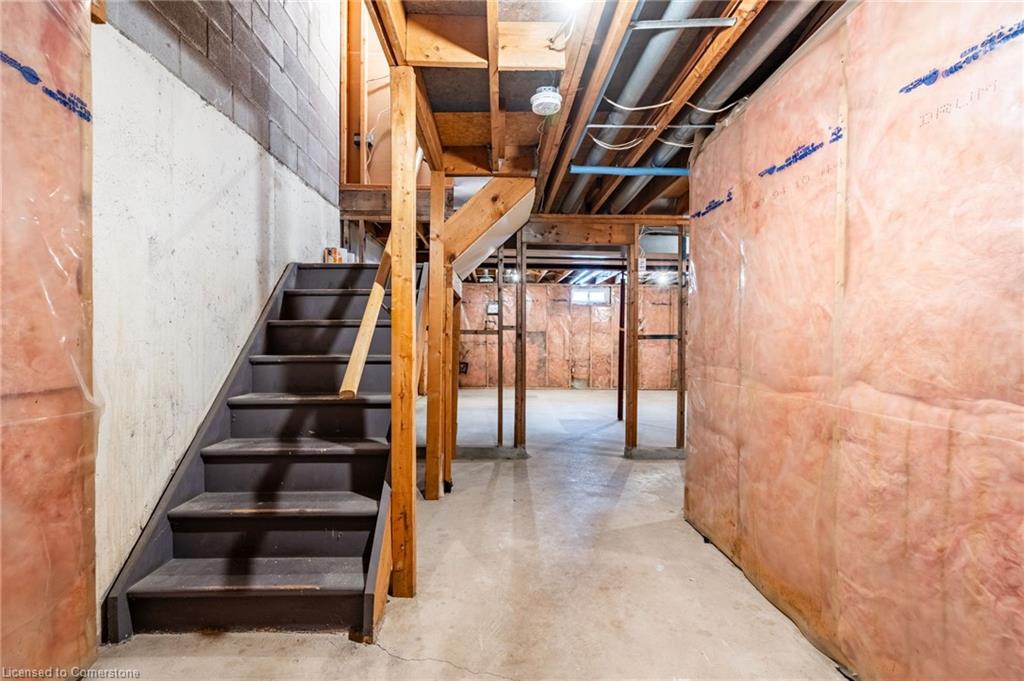 7-1310 Upper Wentworth Street Property Photo 32