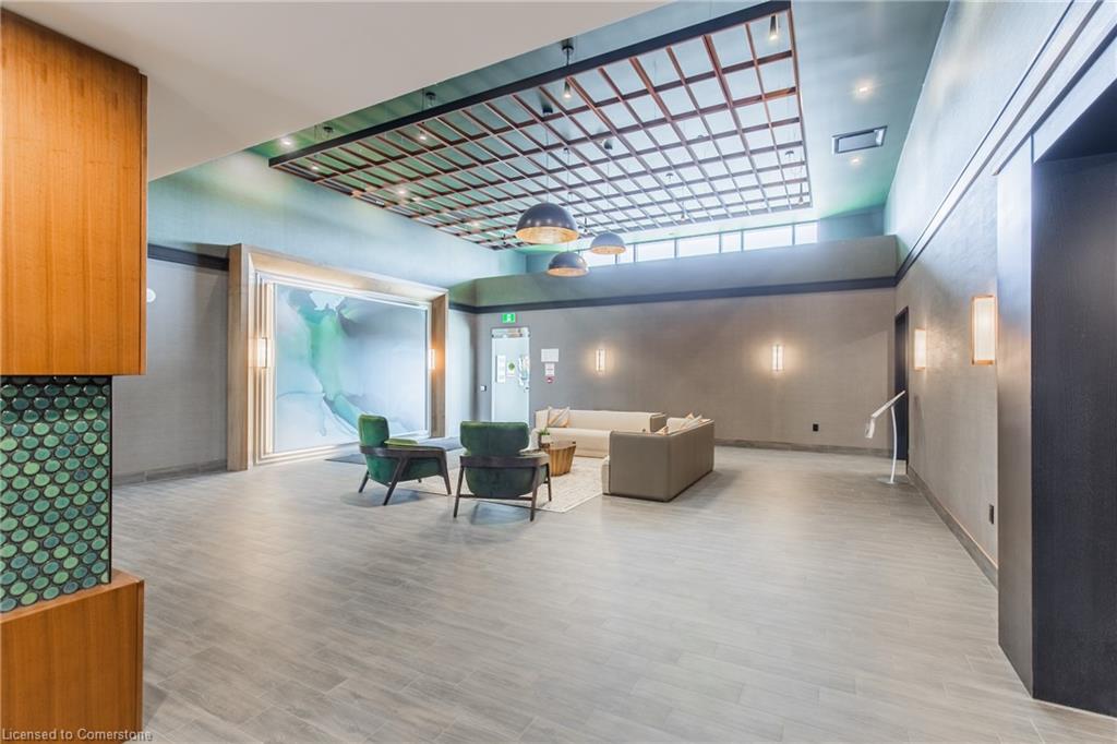 413-450 Dundas Street Property Photo 4