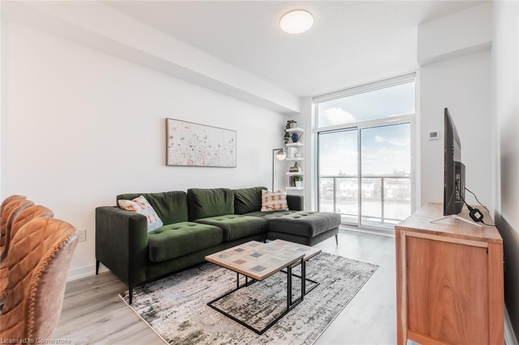 413-450 Dundas Street Property Photo 13