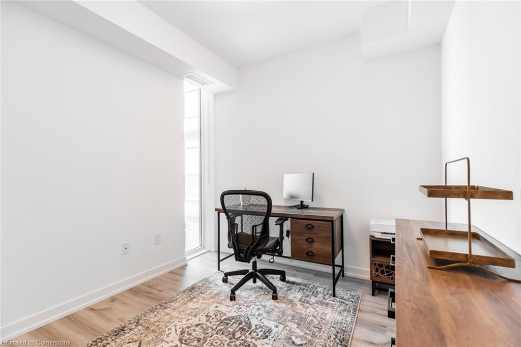 413-450 Dundas Street Property Photo 20
