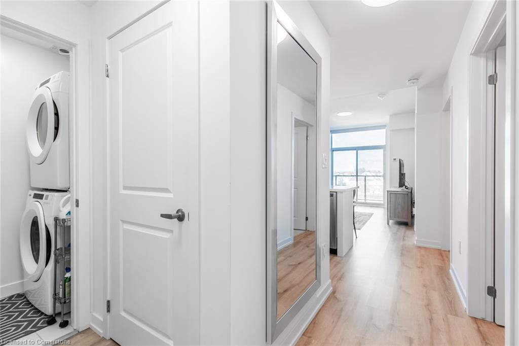 413-450 Dundas Street Property Photo 23