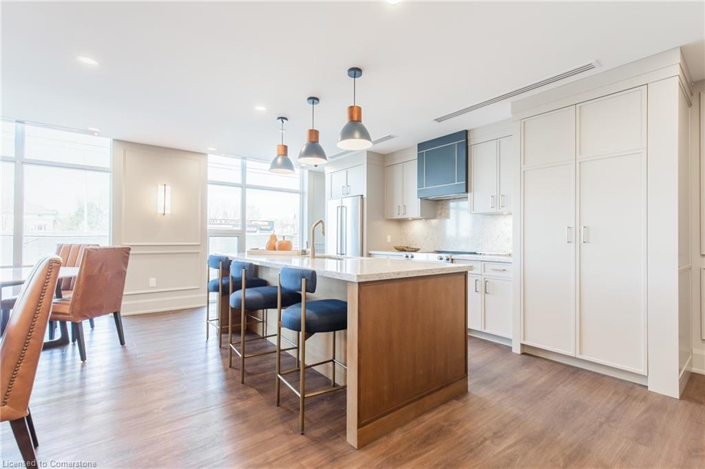 413-450 Dundas Street Property Photo 28