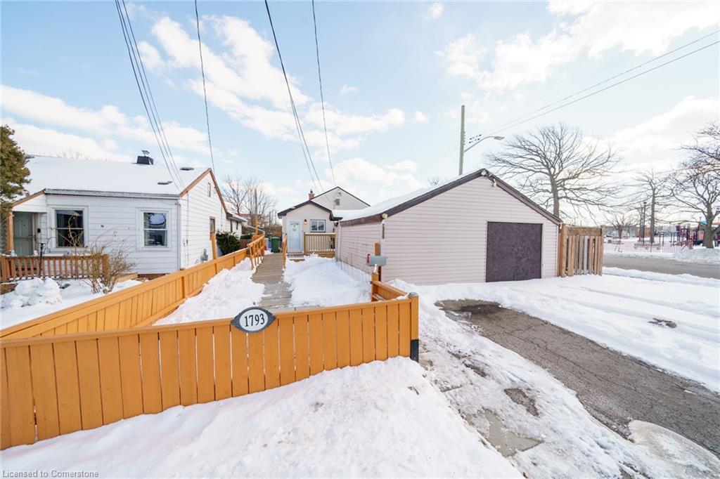 1793 Main Street E Property Photo