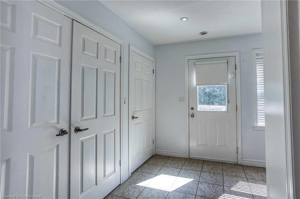 275 Colborne Street N Property Photo 4