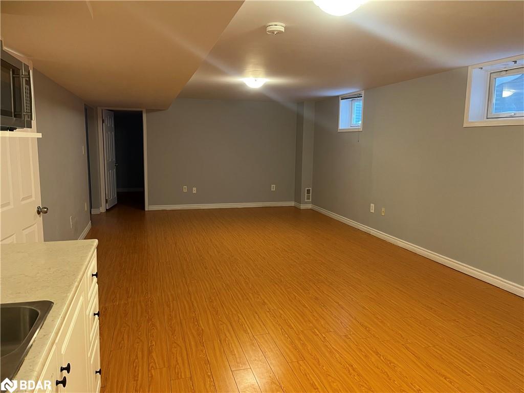 15 Harrogate Court Property Photo 4