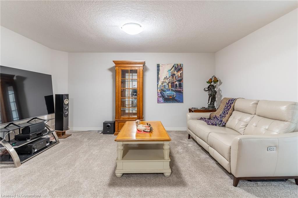 18 Tamarack Way Property Photo 40