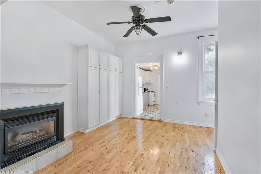 385 Main Street W Property Photo 11