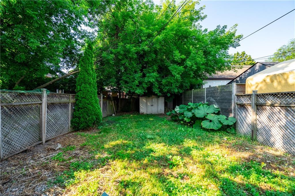 385 Main Street W Property Photo 26