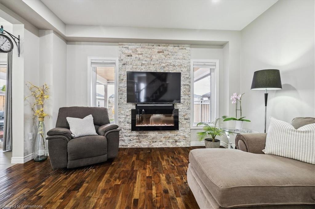 375 Festival Way Property Photo 5