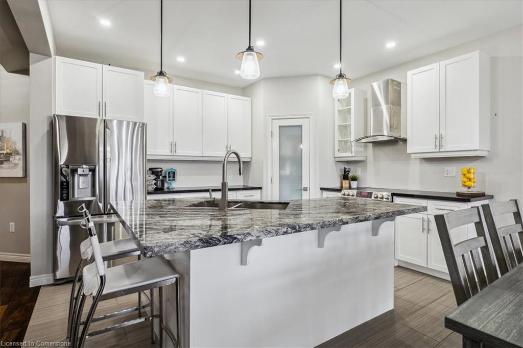 375 Festival Way Property Photo 12
