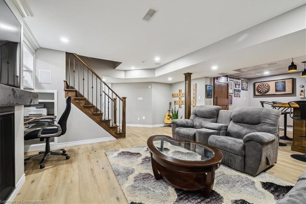 375 Festival Way Property Photo 35