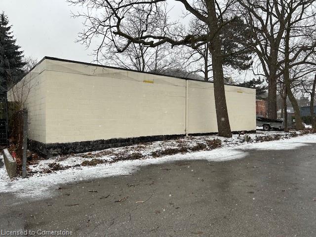 B-23 Elm Street Property Photo 3