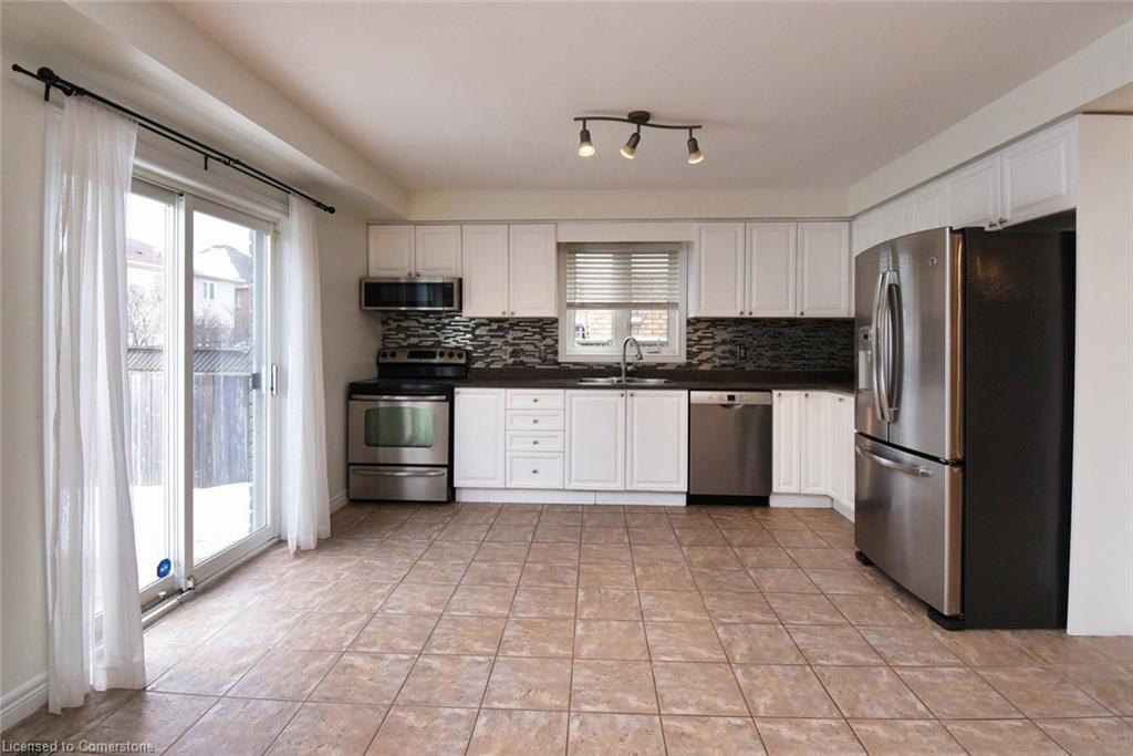 53 Dulgaren Street Property Photo 11