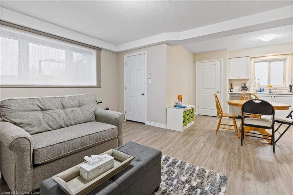 109 James Street S Property Photo