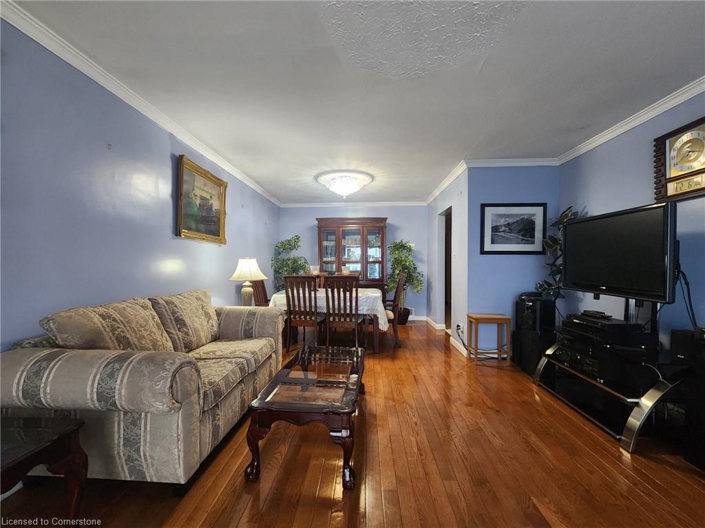 55 Firgrove Crescent Property Photo 4