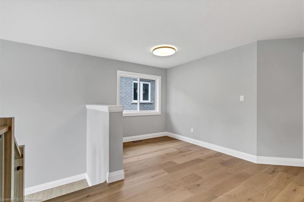 382 B Southcote Road Property Photo 15