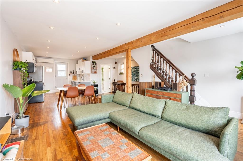 71 Clyde Street Property Photo