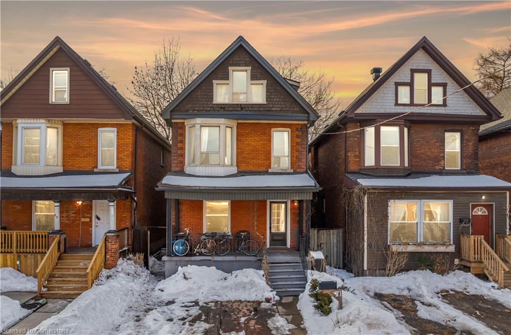 71 Clyde Street Property Photo 2