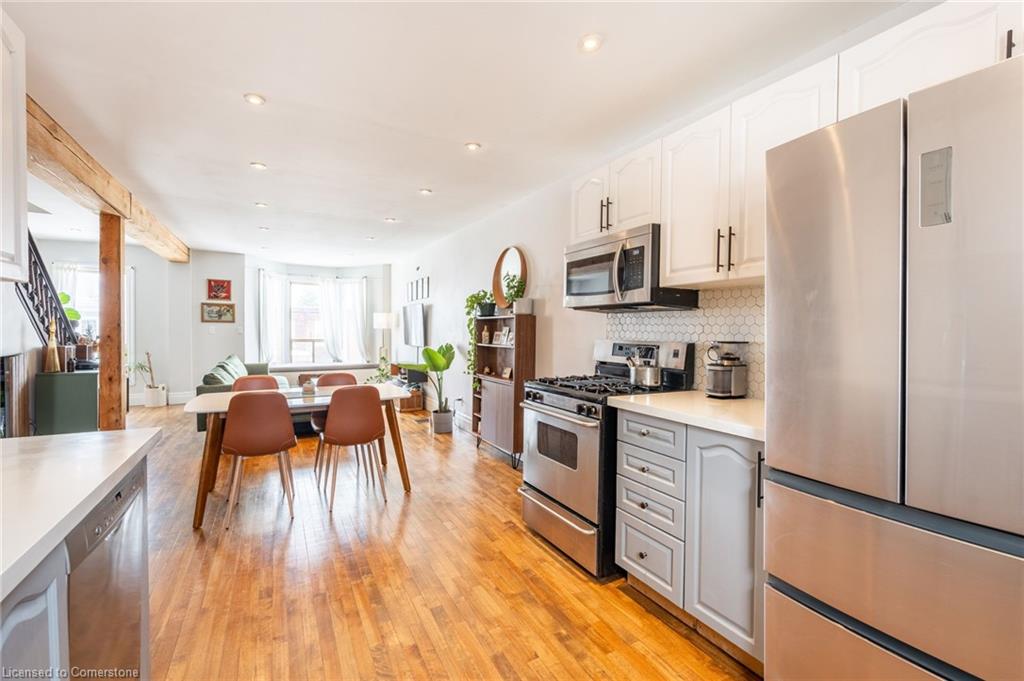 71 Clyde Street Property Photo 13
