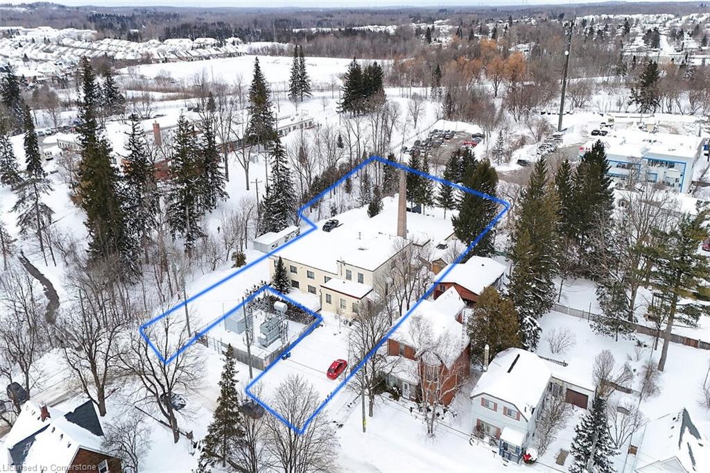 59 Willow Street N Property Photo 4
