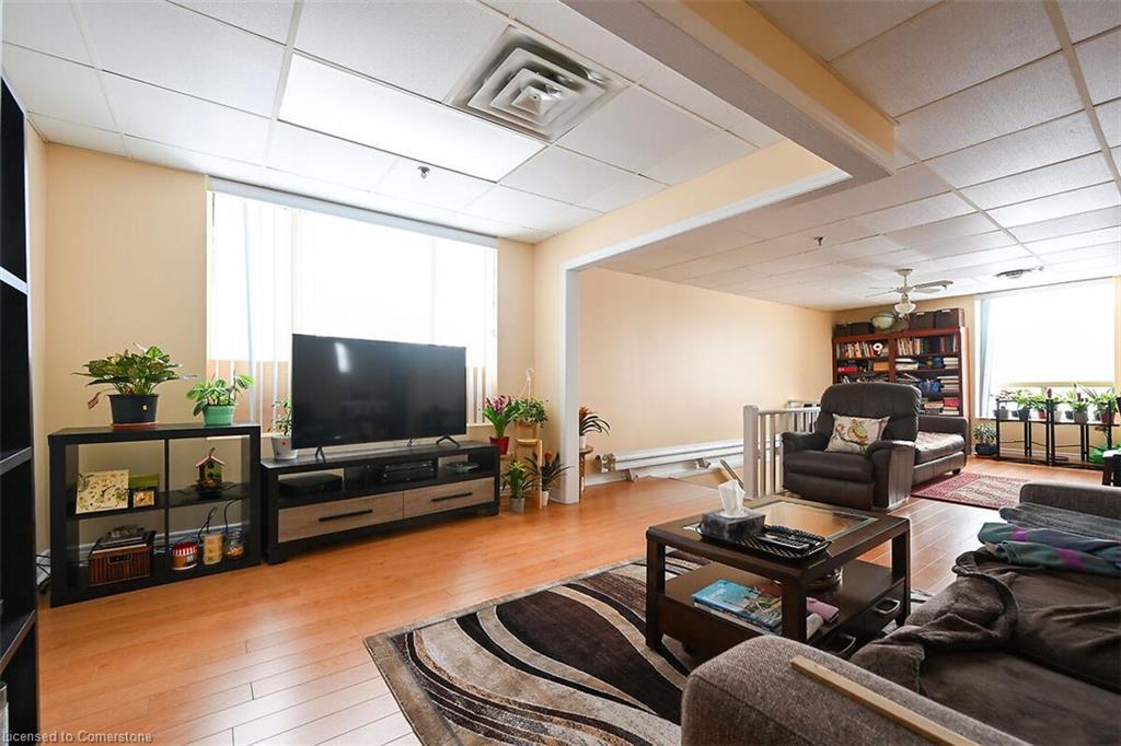 59 Willow Street N Property Photo 13