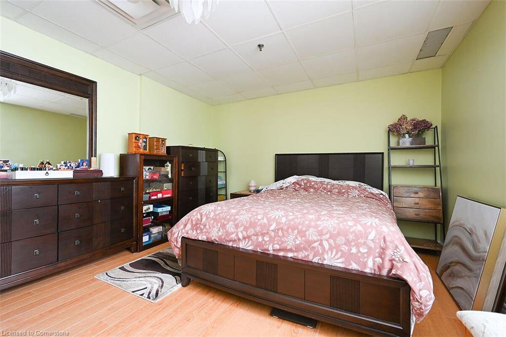 59 Willow Street N Property Photo 15