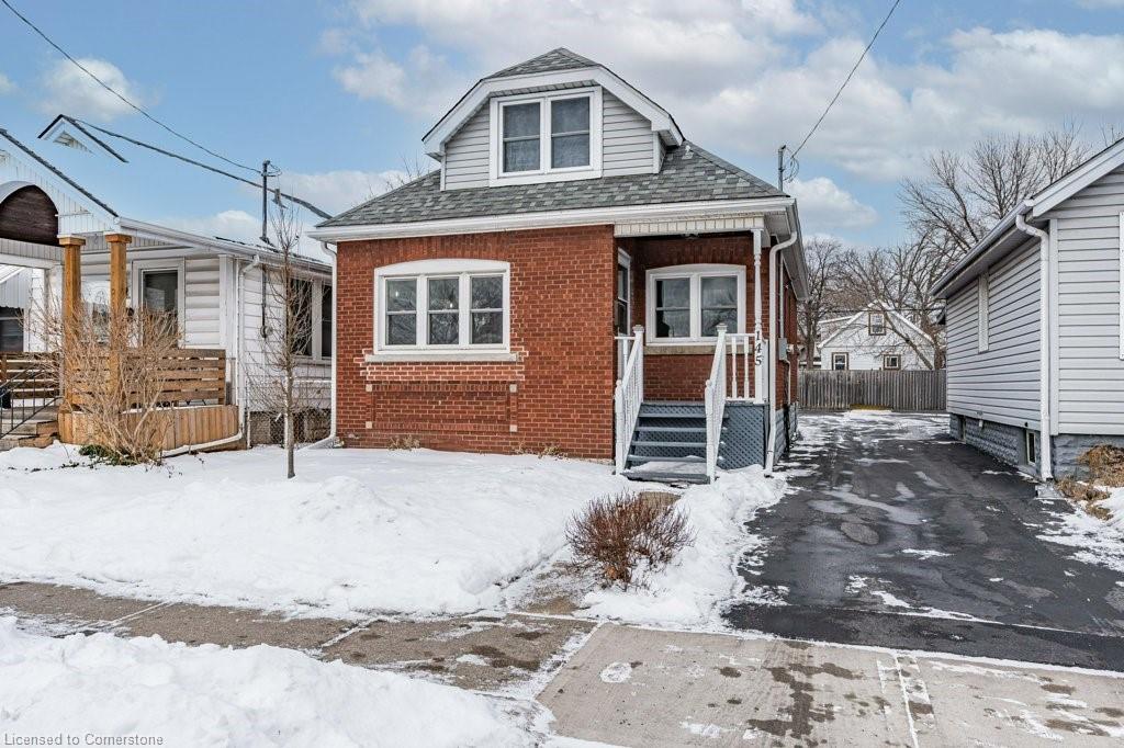 145 Weir Street N Property Photo