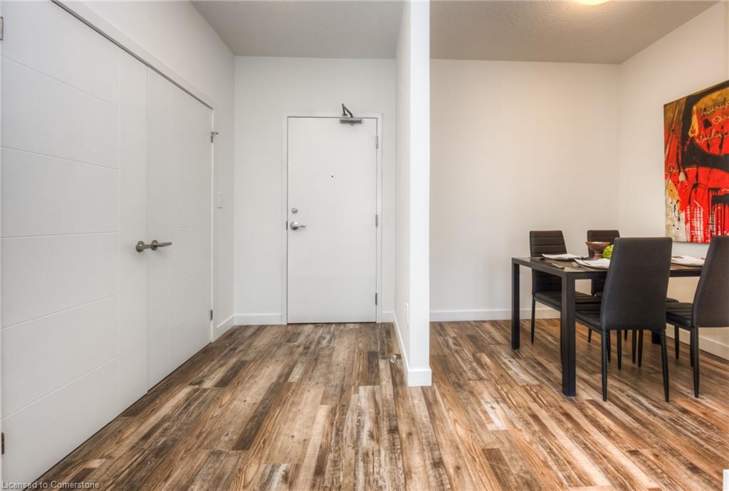 315-1442 Highland Road W Property Photo 9