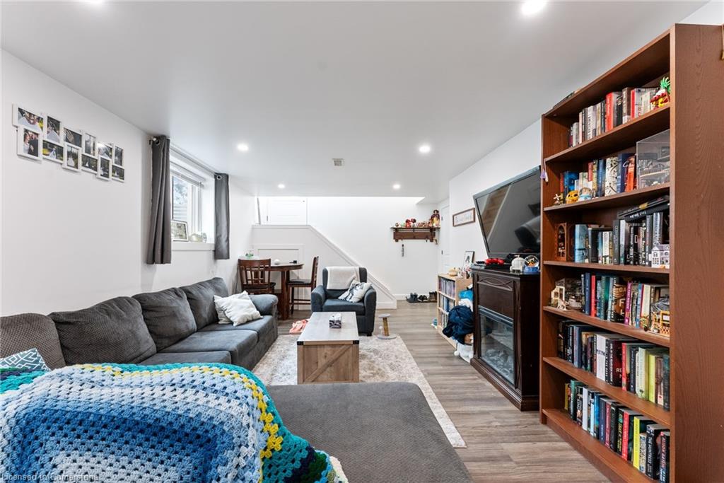 54 Aberdeen Avenue Property Photo 25