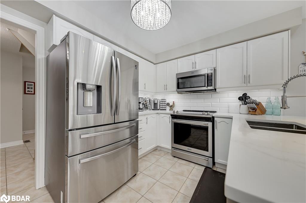 19 Allsop Crescent Property Photo 7