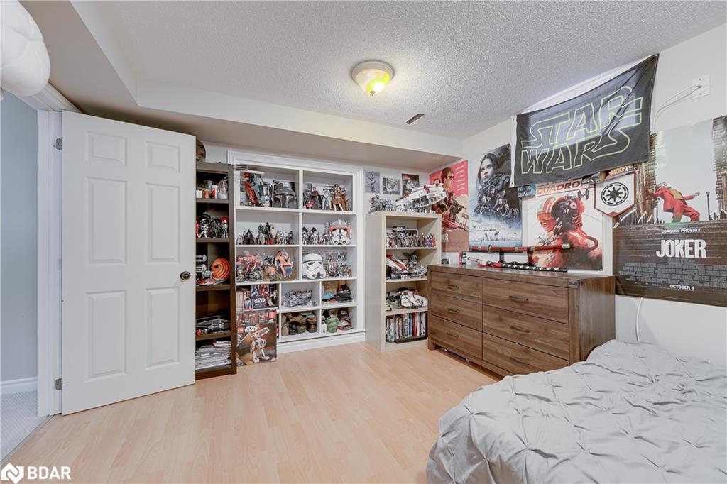 19 Allsop Crescent Property Photo 34