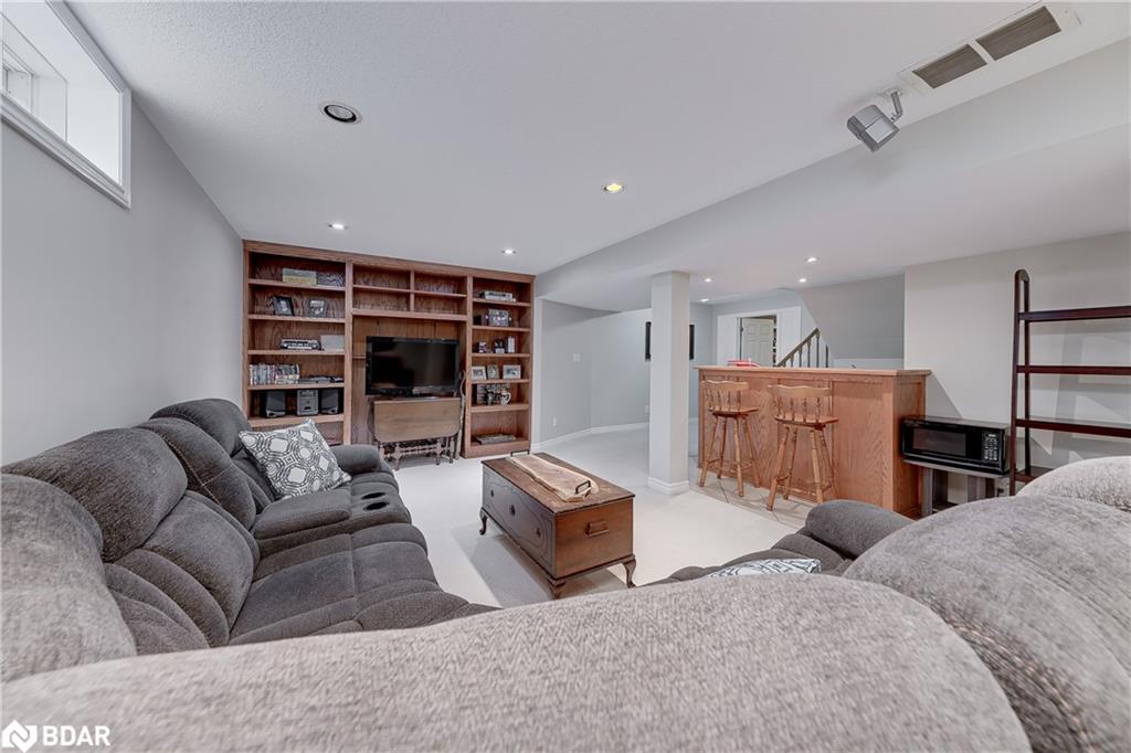 19 Allsop Crescent Property Photo 35