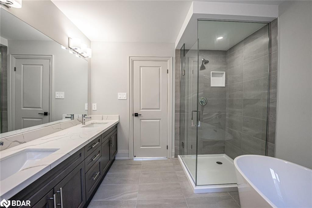 17 Amsterdam Drive Property Photo 10